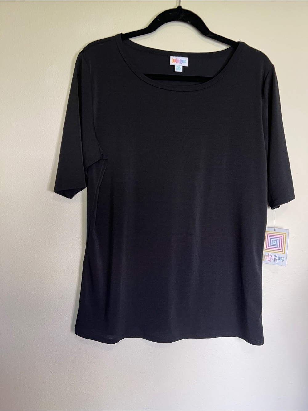 LuLaRoe Gigi Black Short-Sleeve Women's Top